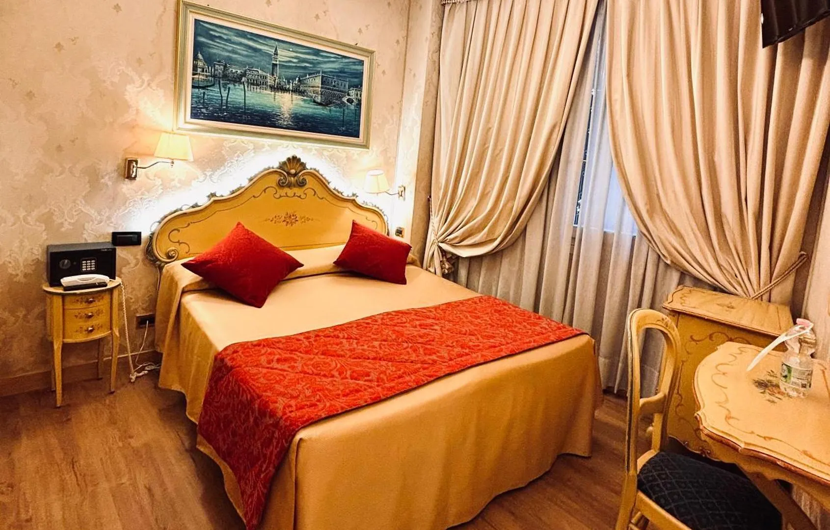 Hotel Al Graspo De Ua Wenecja 3*,  Włochy