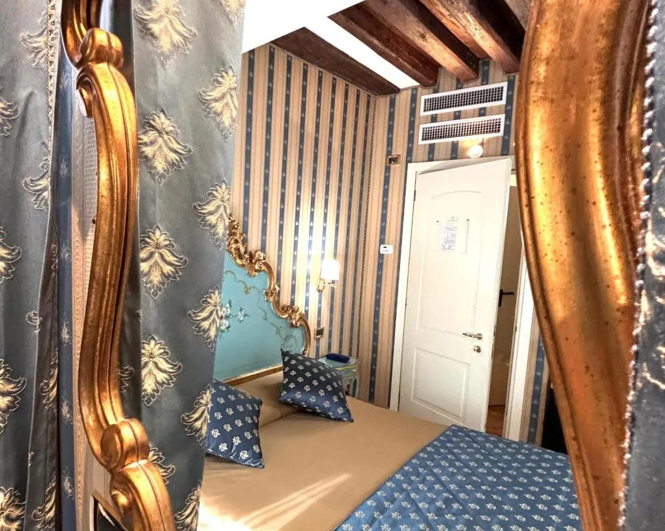Hotel Al Graspo De Ua Venezia 3*,